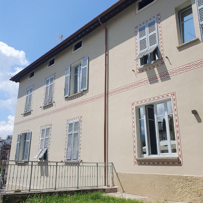 B&B La Corte Antica - Luino Lago Maggiore - Chambre Double avec Salle de Bains Privative - 1