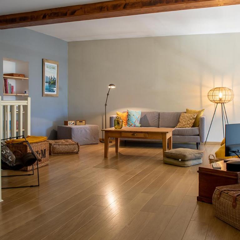 Villa de 181m2 4 chambre avec piscine et stationnement - Villa - 2
