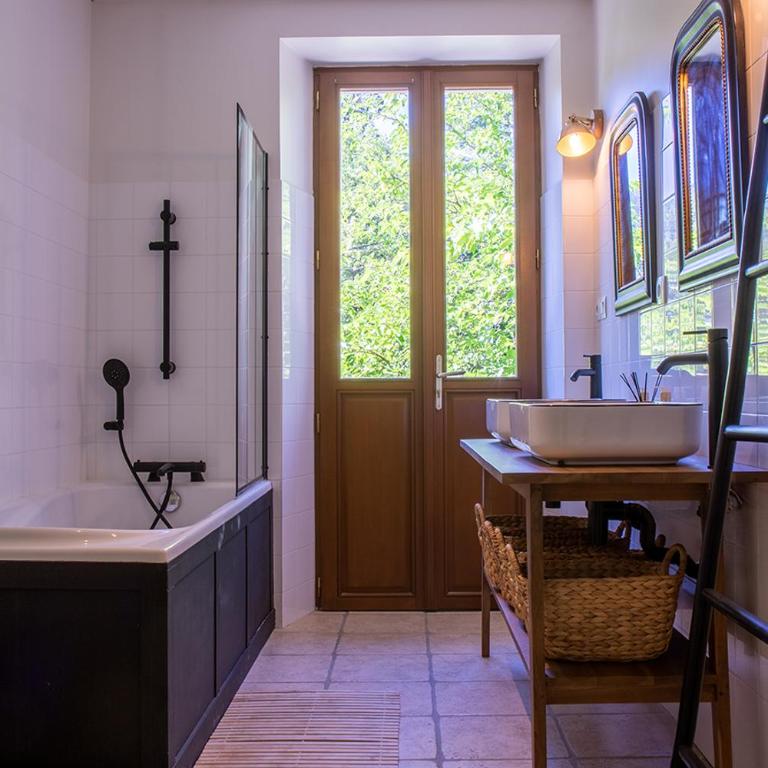 Villa de 181m2 4 chambre avec piscine et stationnement - Villa - 36