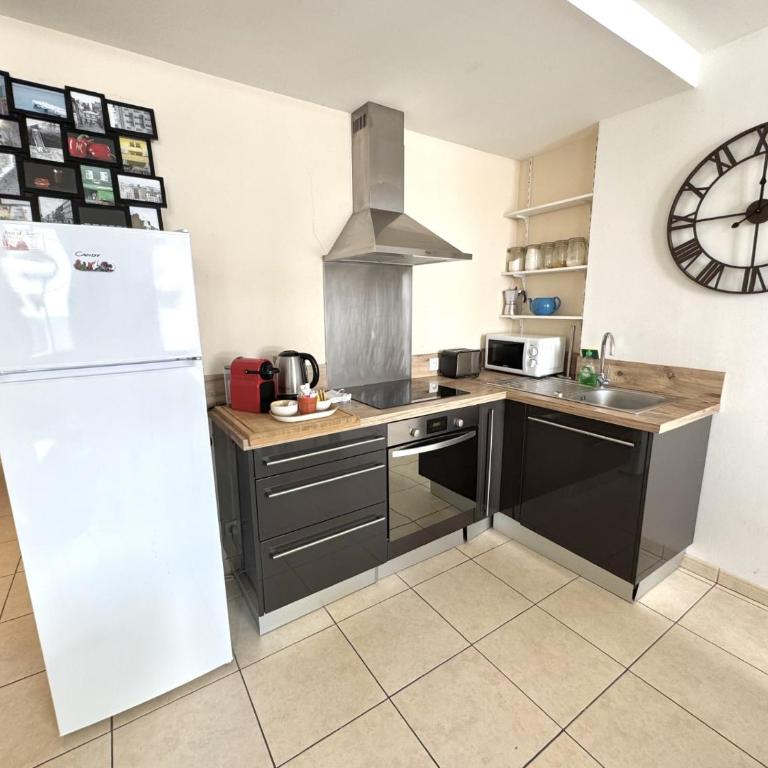 ApartHotel Riviera - Hotel des Postes 2 - City center Massena - Appartement Standard 2 Chambres - 8