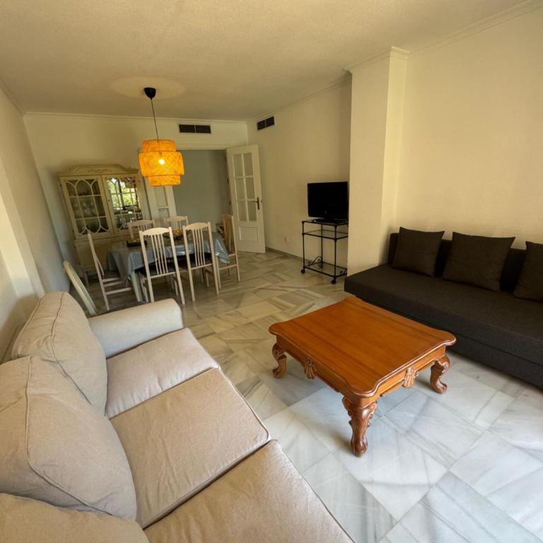Charming Apartment in Marbella Old Town - One-Bedroom Apartment - 4