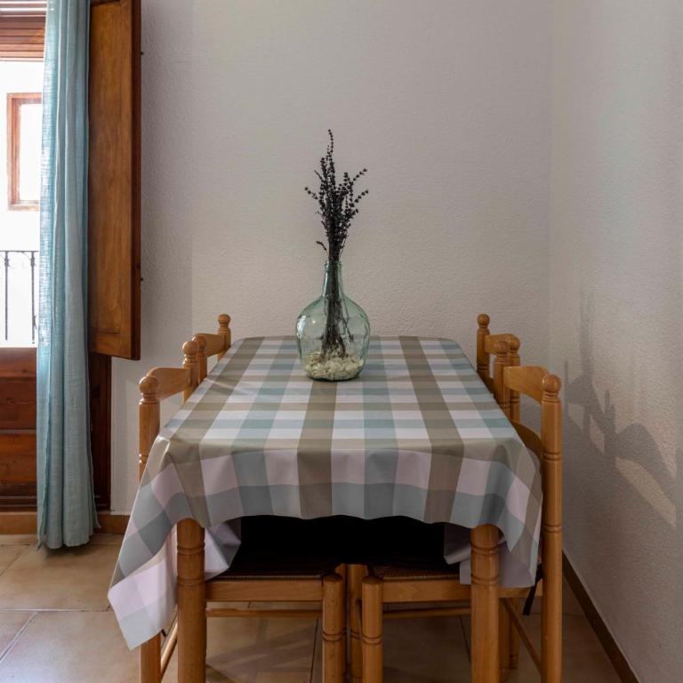 Apartamentos Cayetana - Apartamento de 3 dormitorios - 8