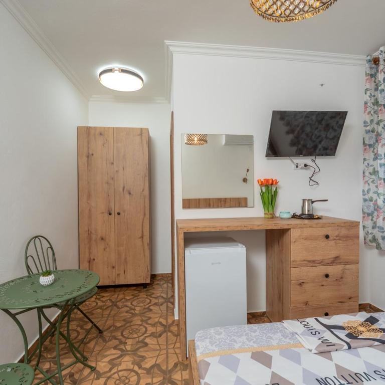 Apartments Nona - Apartman - 2