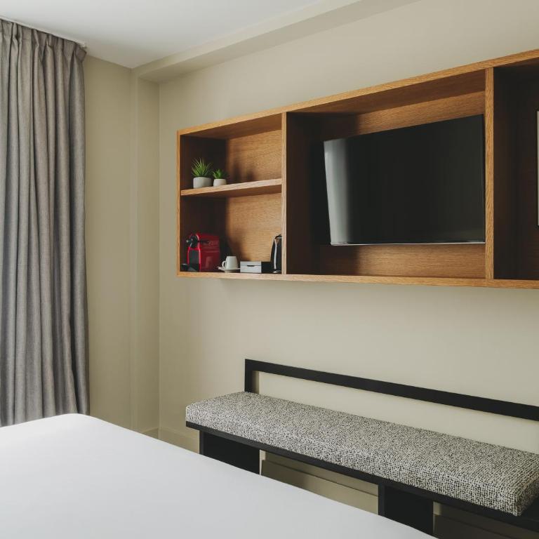 Catalonia Boulevard - Superior Exterior Room - 5