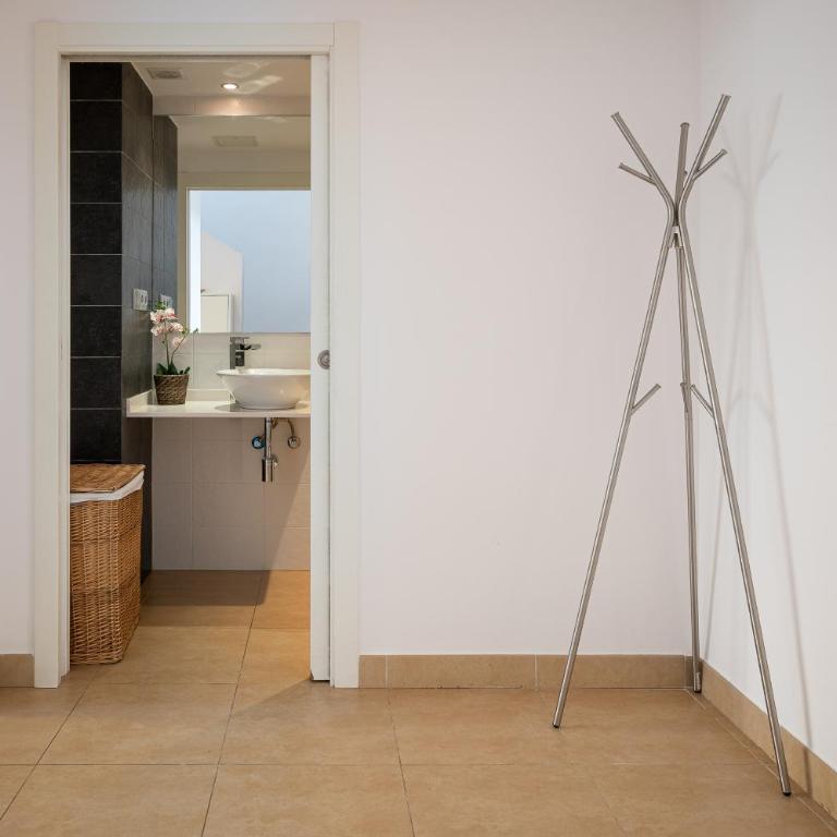 AT051 A pocos metros de la playa, equipamiento completo, piscina comunitaria - Villa con vistas al jardín - 17