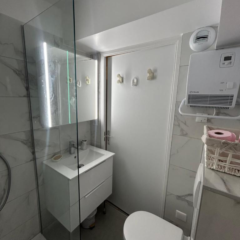 Appartement cosy à 200 m de la mer - Apartment mit 1 Schlafzimmer - 24