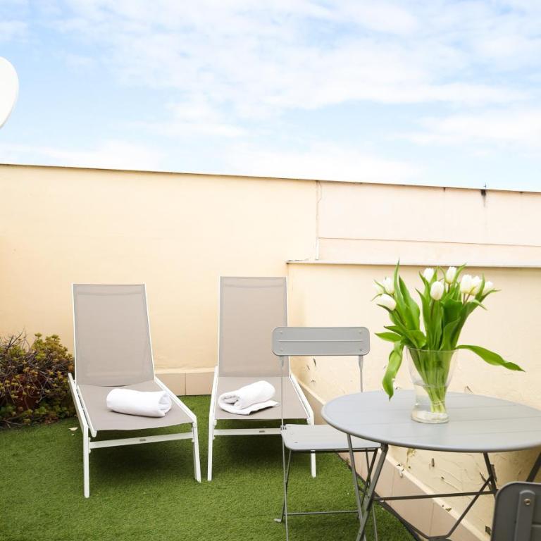 Guzman El Bueno Suites - Apartamento de 2 dormitorios con 2 baños y terraza privada - 3