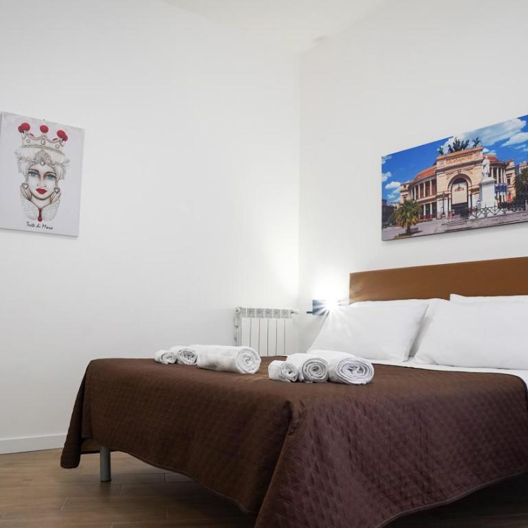 Bieddu Suites - Palermo City Center - Double Room with Balcony - 12