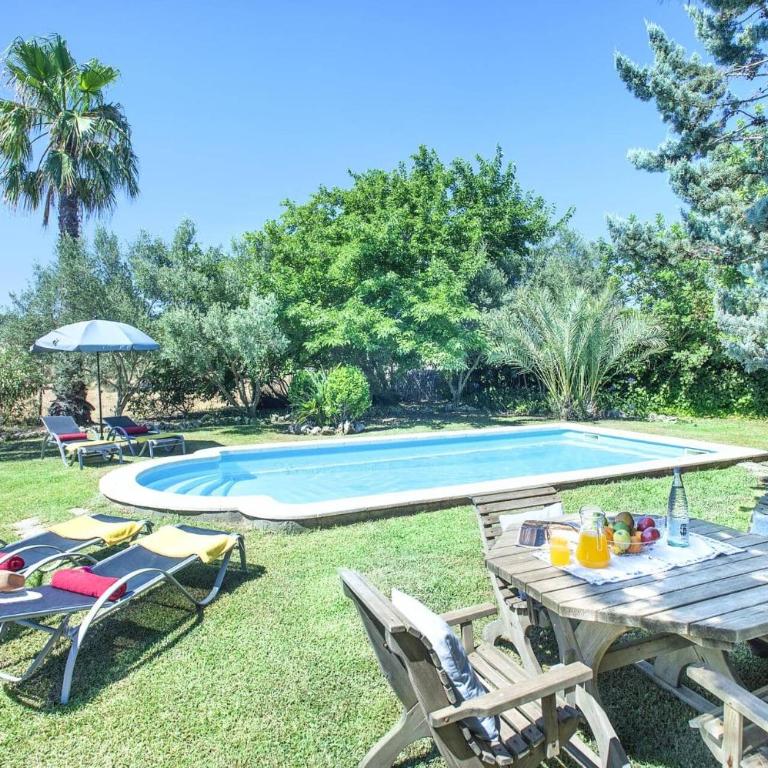 Villa Can Canaveret by Villa Plus - Villa - 8