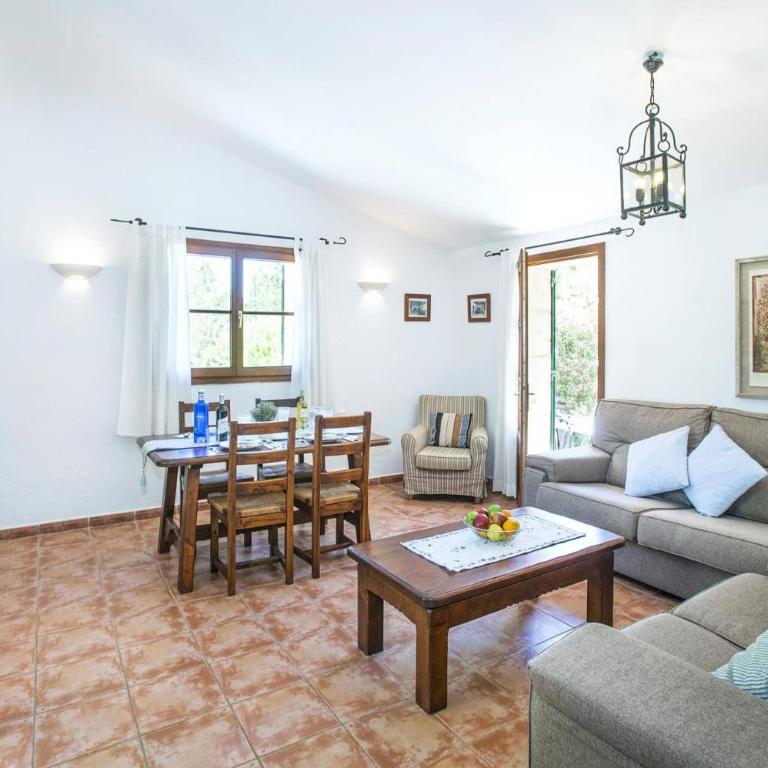 Villa Can Canaveret by Villa Plus - Villa - 14