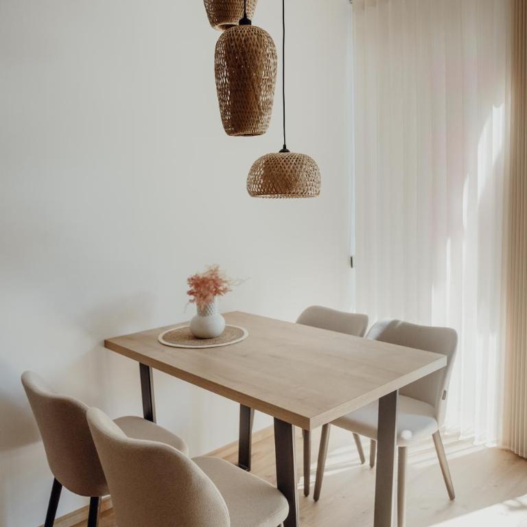 SAM`s hairBERGE Apartments - Studio - 24