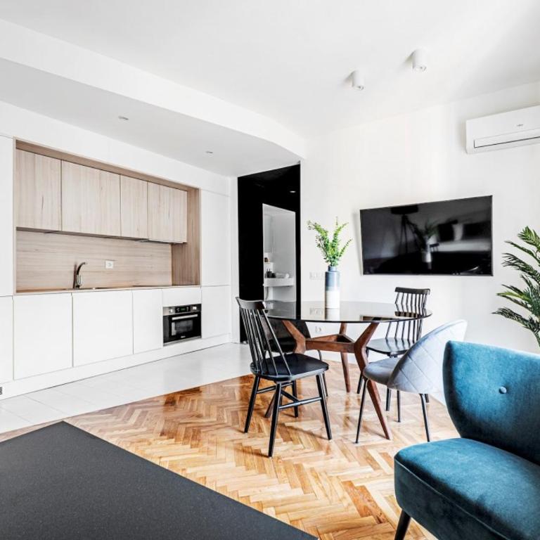 Modern Stylish - 1BD 1BTH - Opera - Apartment - 2