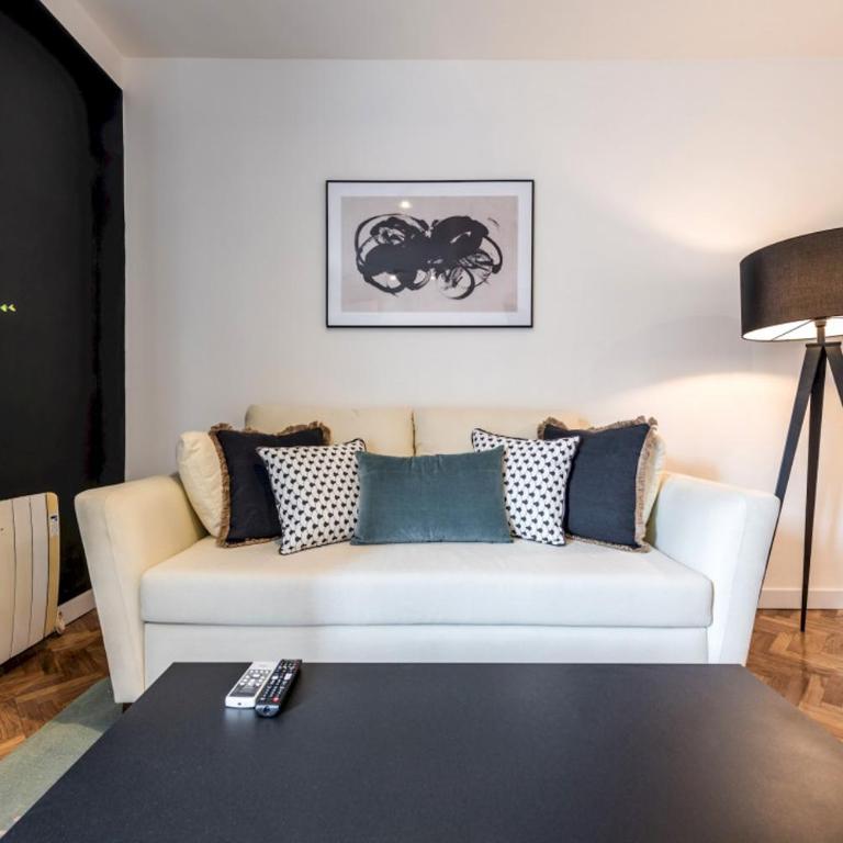 Modern Stylish - 1BD 1BTH - Opera - Apartment - 7