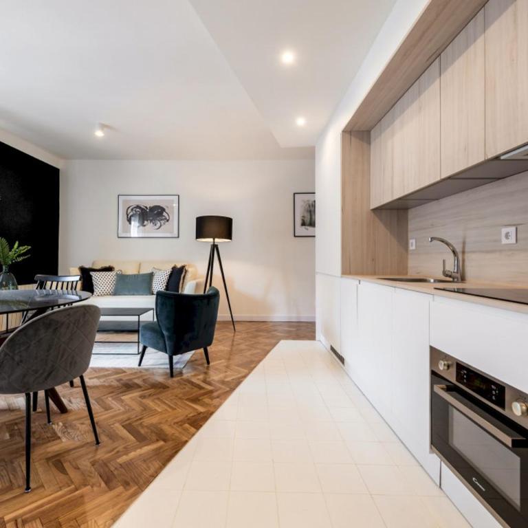 Modern Stylish - 1BD 1BTH - Opera - Apartment - 10