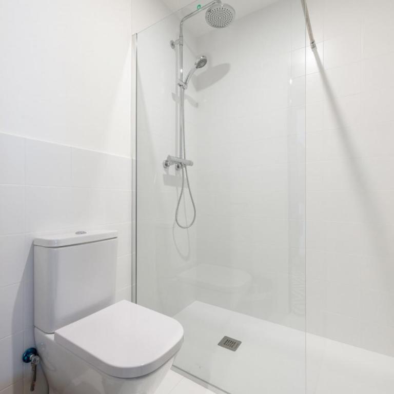 Modern Stylish - 1BD 1BTH - Opera - Apartment - 24