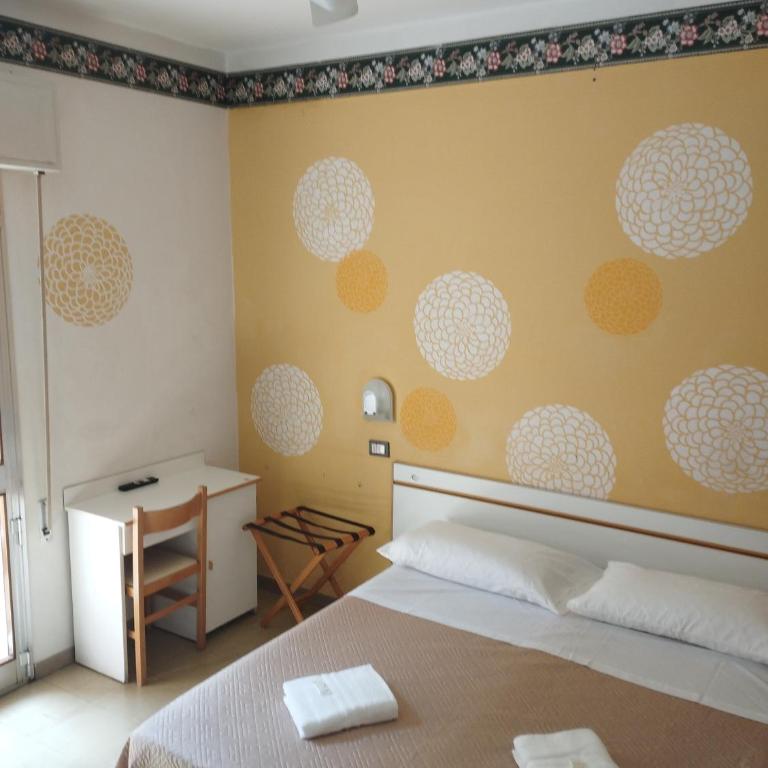 Smile Beach Hotel Nuova Gestione - Quadruple Room with Balcony - 6