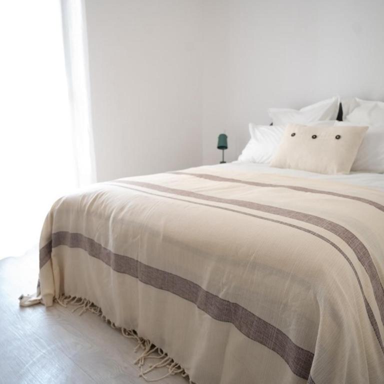 Lou Cabanot - Appartement lumineux 3 chambres - Parking Gratuit - Three-Bedroom Apartment - 2