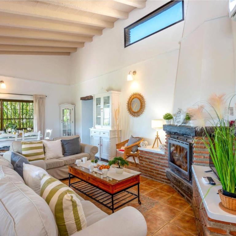 Villa Damian by Villa Plus - Villa - 6