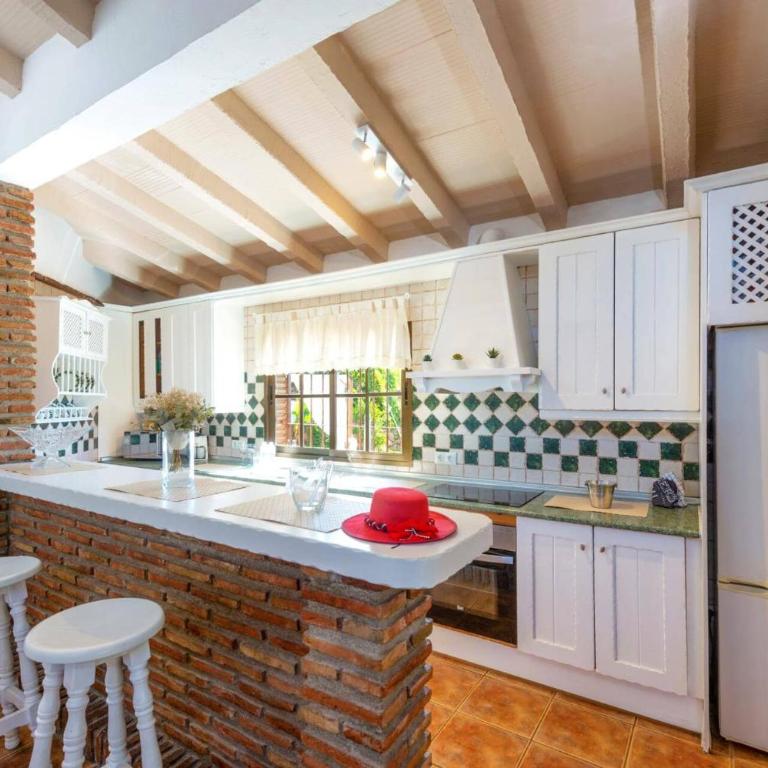 Villa Damian by Villa Plus - Villa - 9