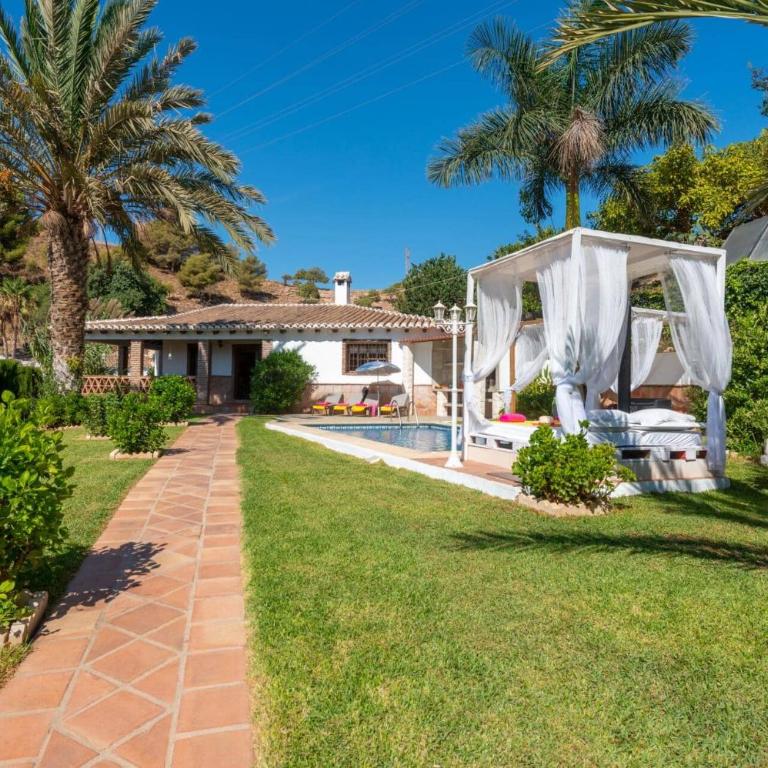 Villa Damian by Villa Plus - Villa - 15