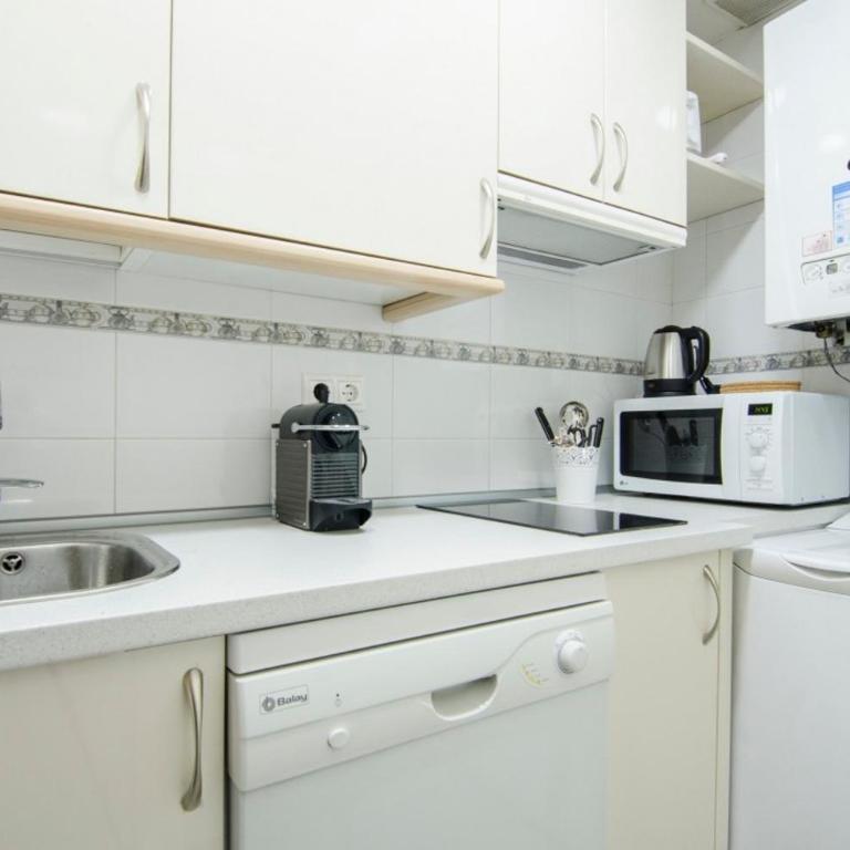 Amazing Unique 1BD 1BTH - Sol Madrid center - Apartment - 12