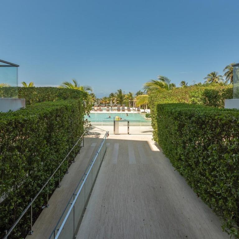 Beachfront Modern One-Bedroom Apartment with Pool, Parking - Apartamento de 1 dormitorio - 12