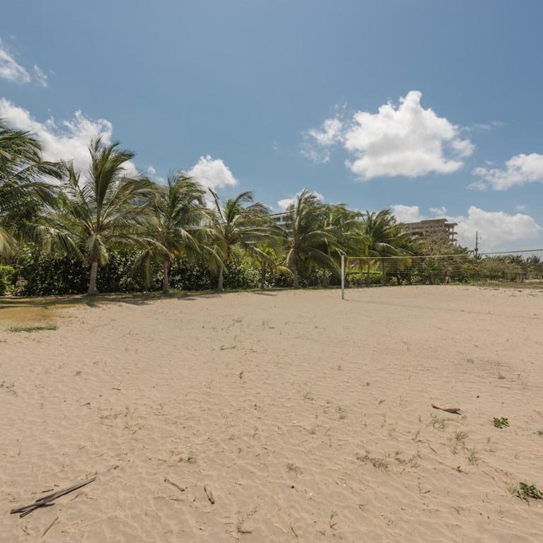 Beachfront Modern One-Bedroom Apartment with Pool, Parking - Apartamento de 1 dormitorio - 21