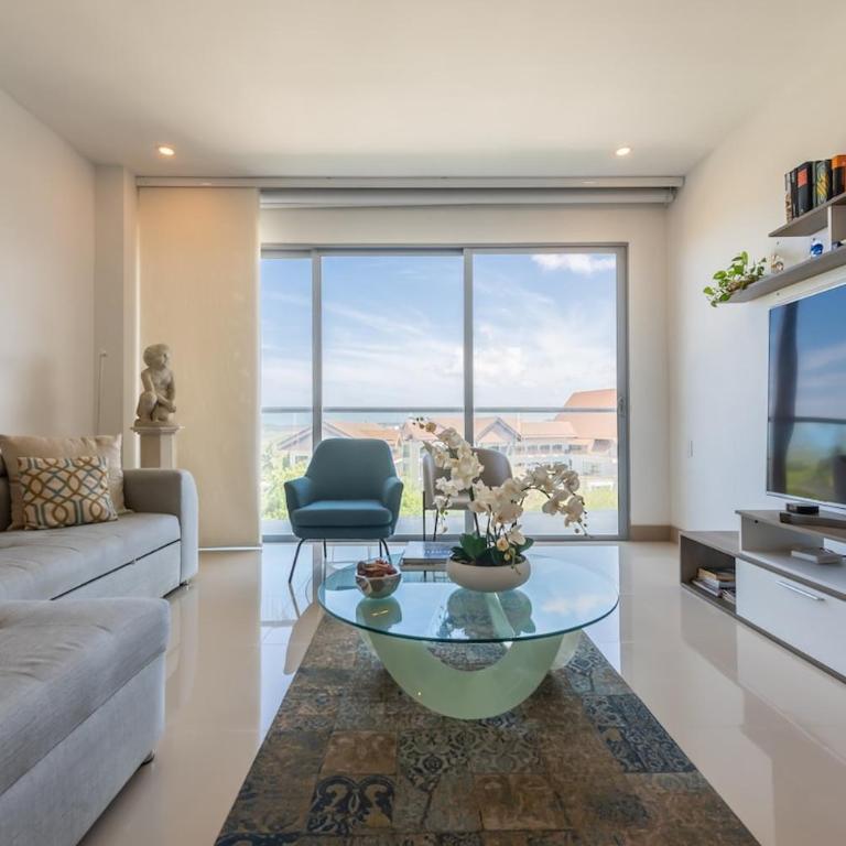 Beachfront Modern One-Bedroom Apartment with Pool, Parking - Apartamento de 1 dormitorio - 22