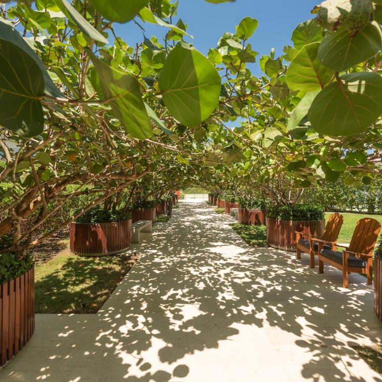 Beachfront Modern One-Bedroom Apartment with Pool, Parking - Apartamento de 1 dormitorio - 23