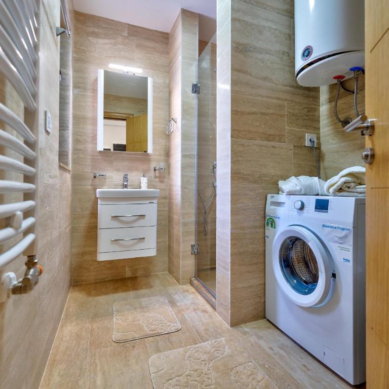 Apartment Lotus 10 - Cozy One-Bedroom Apartment - 17