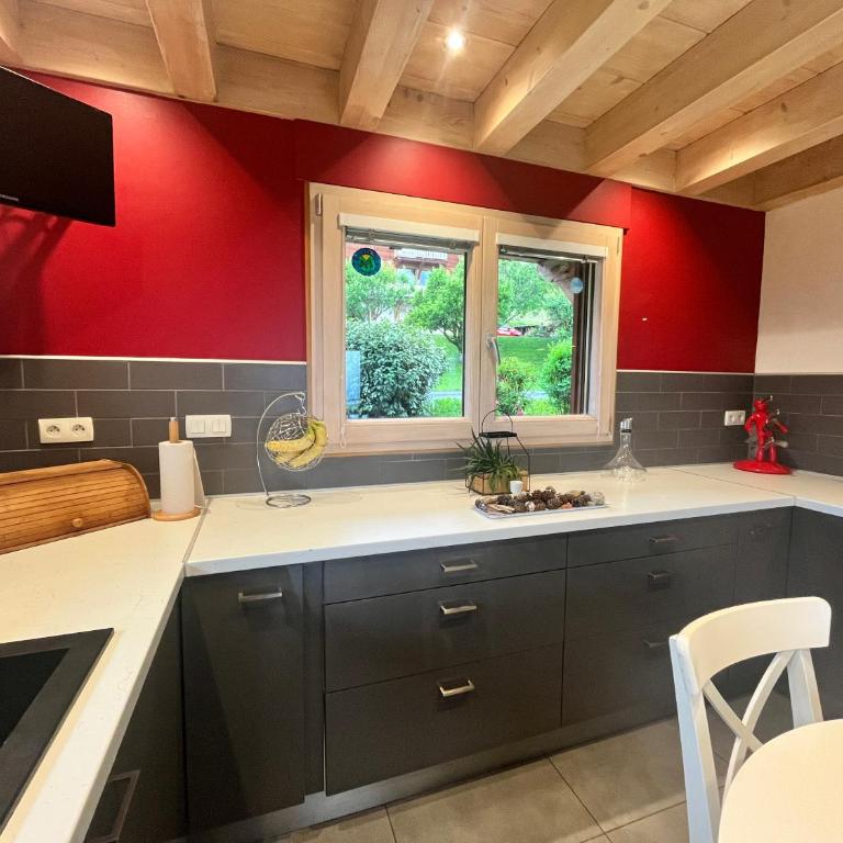 La Maison Magique! Magnifique chalet familial - Four-Bedroom House - 36