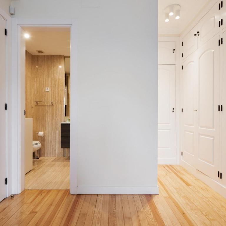 Bright Luxurious - 1BD 2BTH - AtochaRetiro - One-Bedroom Apartment - 14
