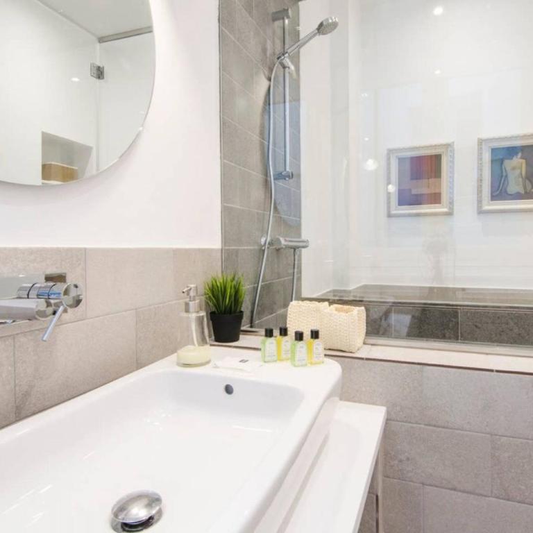 Increíble nuevo 3BD 2BTH - Centro de la ciudad - Apartamento - 19