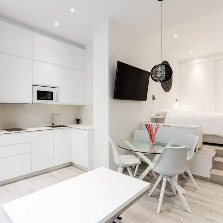 Modern and bright studio - Malaga Center - Apartamento Estudio - 9