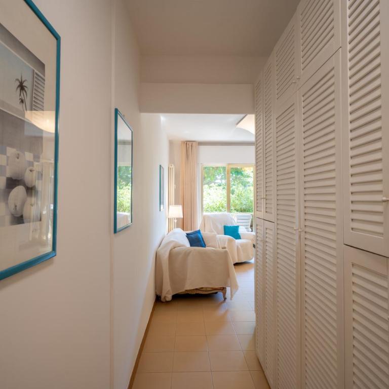 GuestHost - Modern Escape with Pool & Sunny Terrace - Appartamento con 1 Camera da Letto - 15