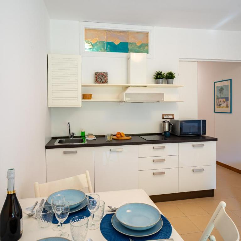GuestHost - Modern Escape with Pool & Sunny Terrace - Appartamento con 1 Camera da Letto - 8
