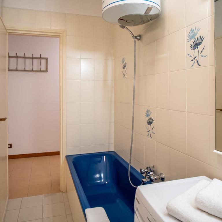 GuestHost - Modern Escape with Pool & Sunny Terrace - Appartamento con 1 Camera da Letto - 18