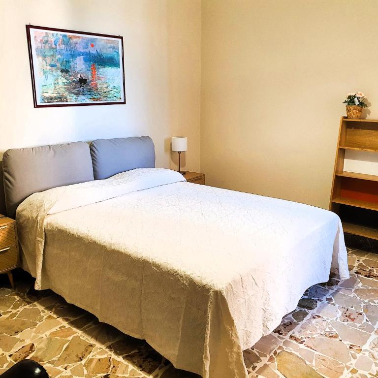 Euplio's Charme Home - Three-Bedroom Apartment - 7