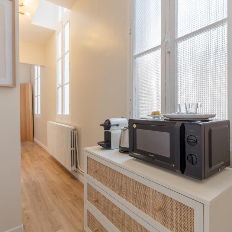 Le Nid des Chartrons - Suite privée élégante au cœur de Bordeaux - Chambre Double avec Salle de Bains Privative - 3