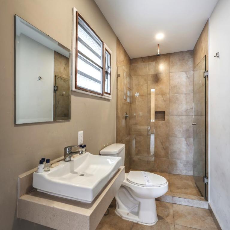 Hotel Real Toledo by Kavia - Superior King Suite - 4