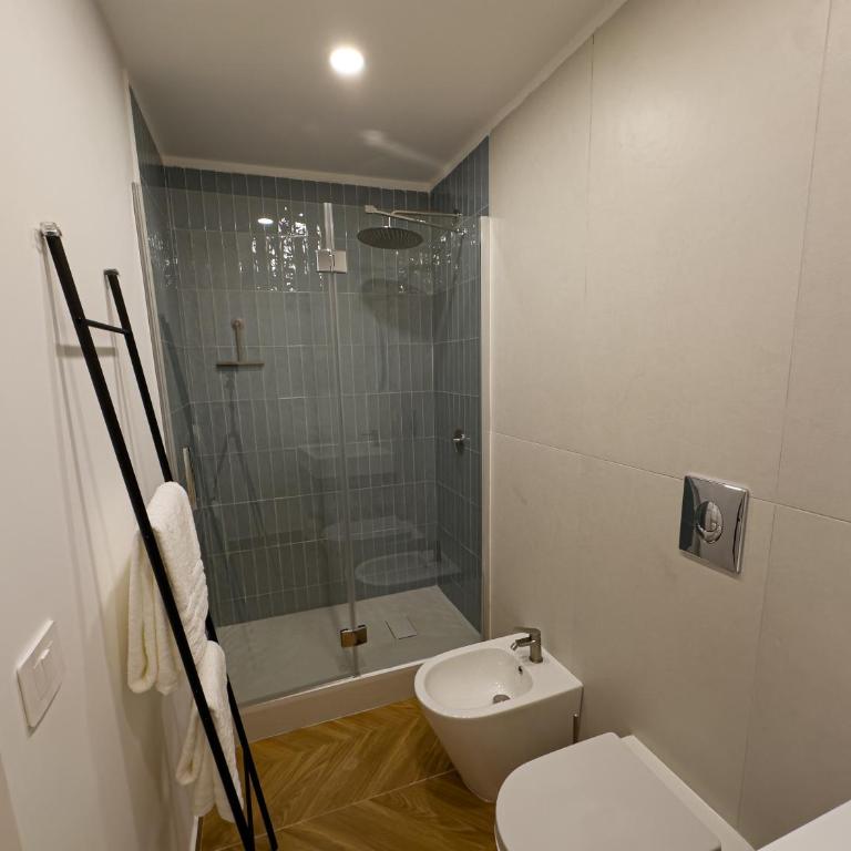 Mimì Neapolitan Stay - Napoli Centrale - Double Room with Private Bathroom - 6