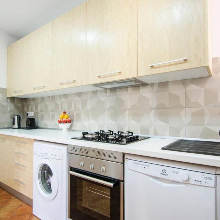 Bright Stylish Malasaña - Madrid City Centre - Apartment - 13
