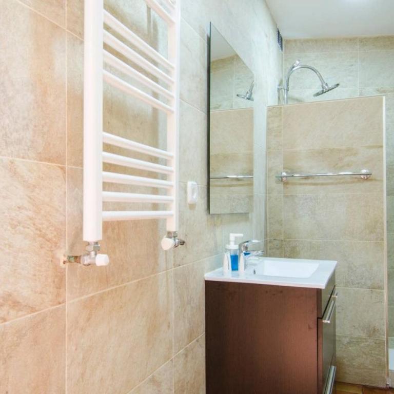 Bright Stylish Malasaña - Madrid City Centre - Apartment - 34