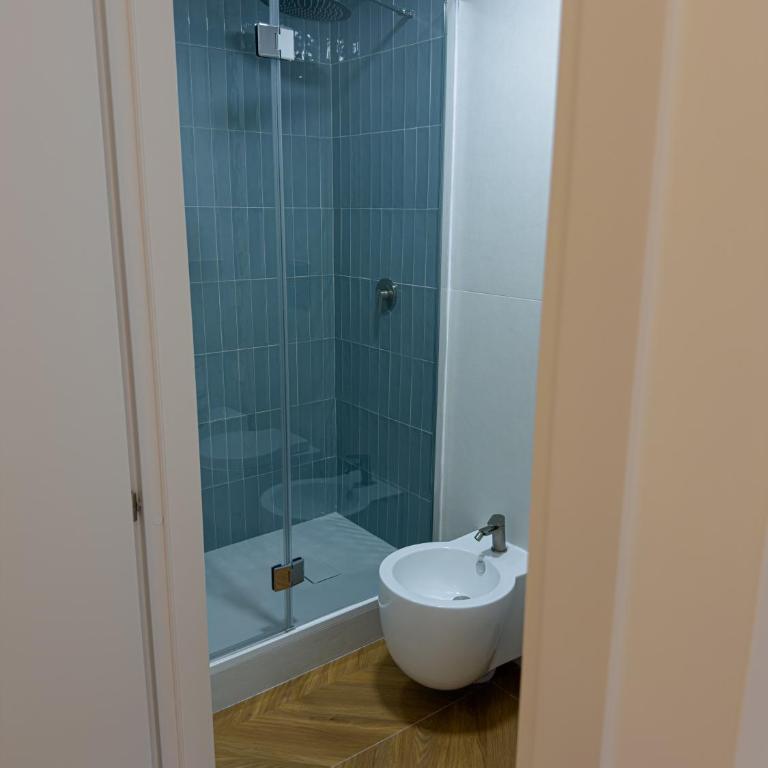 Mimì Neapolitan Stay - Napoli Centrale - Double Room with Private Bathroom - 7
