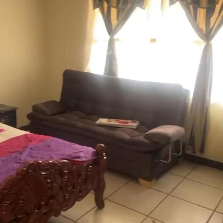 Casa de descanso con piscina Chachagüi - Casa - 11