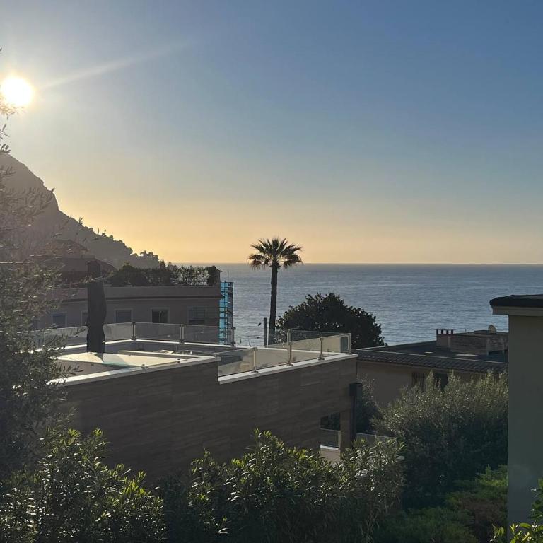Petite Villa Eze Bord de Mer - Maison 2 Chambres - 1
