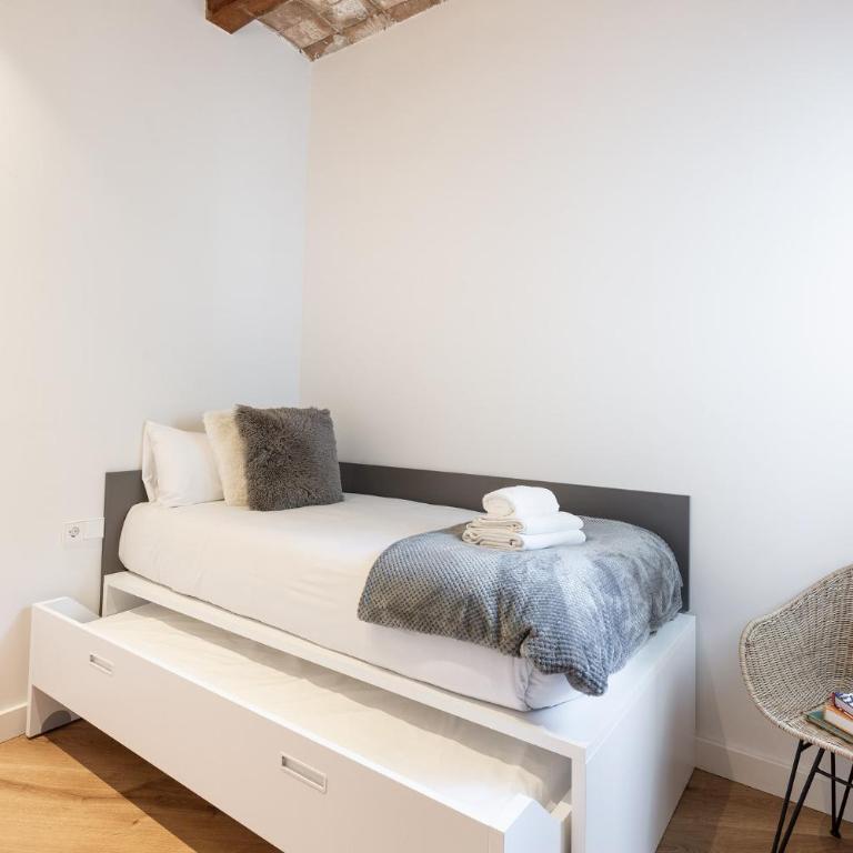 Enjoy Apartments La Riera One - Two-Bedroom Apartment - 24