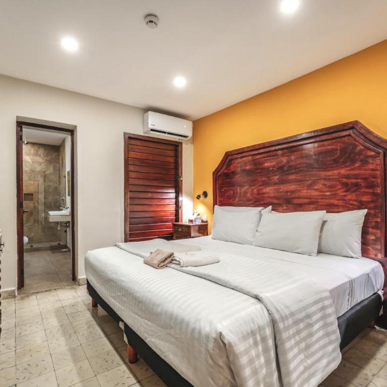 Hotel Real Toledo by Kavia - Standard King Room - 2
