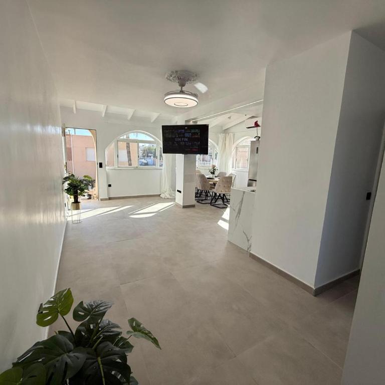 CASA Adosada obra nueva Calas santa pola del este 50 metros del mar - Casa de 3 dormitorios - 65