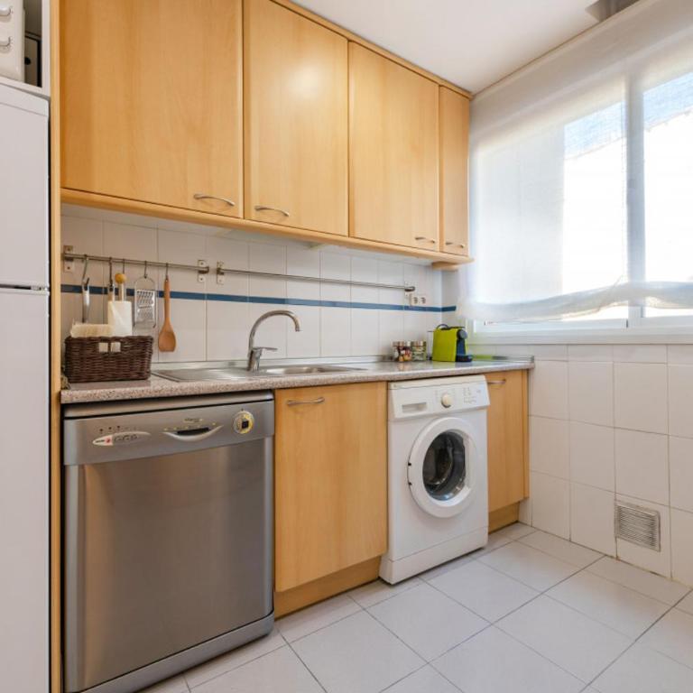 Cozy Apartment- 2BD 2BT- Malasaña - Two-Bedroom Apartment - 7